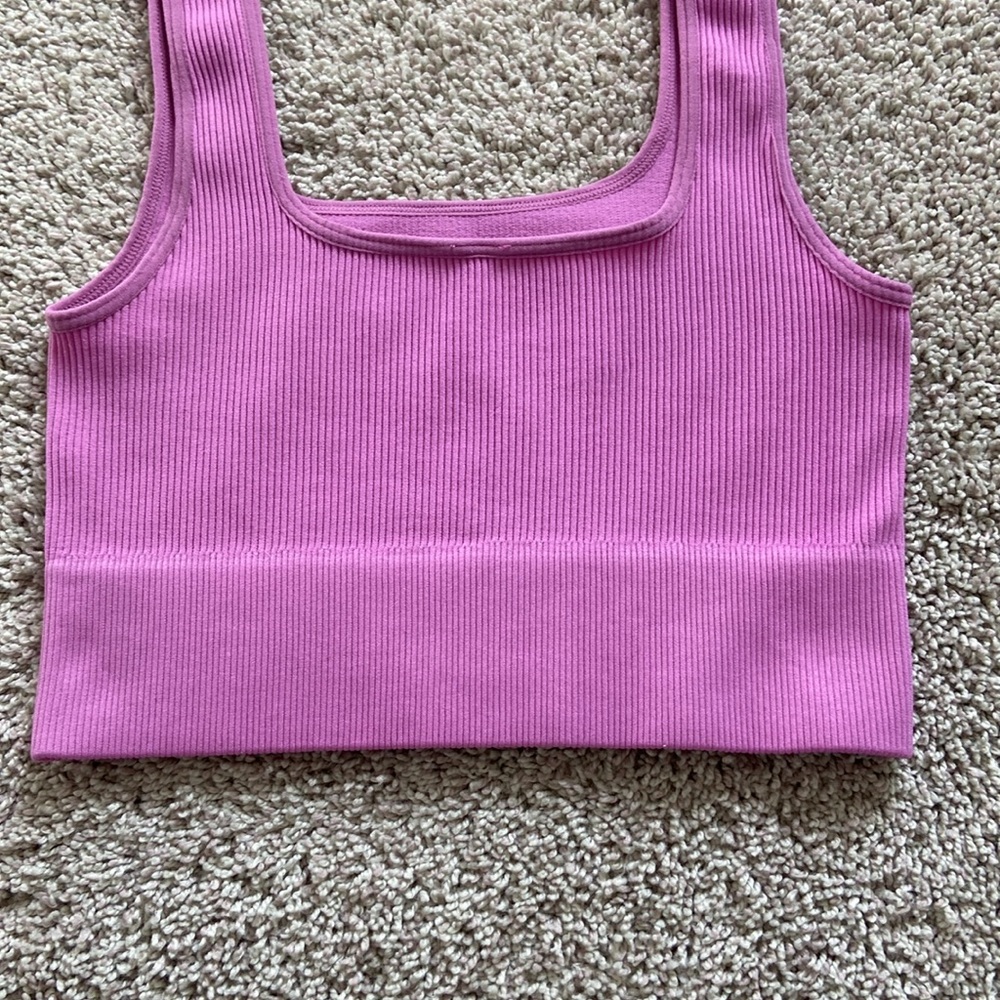 Zenana โข Pink Square Neck Ribbed Seamless Crop Tank. - Picture 4 of 8